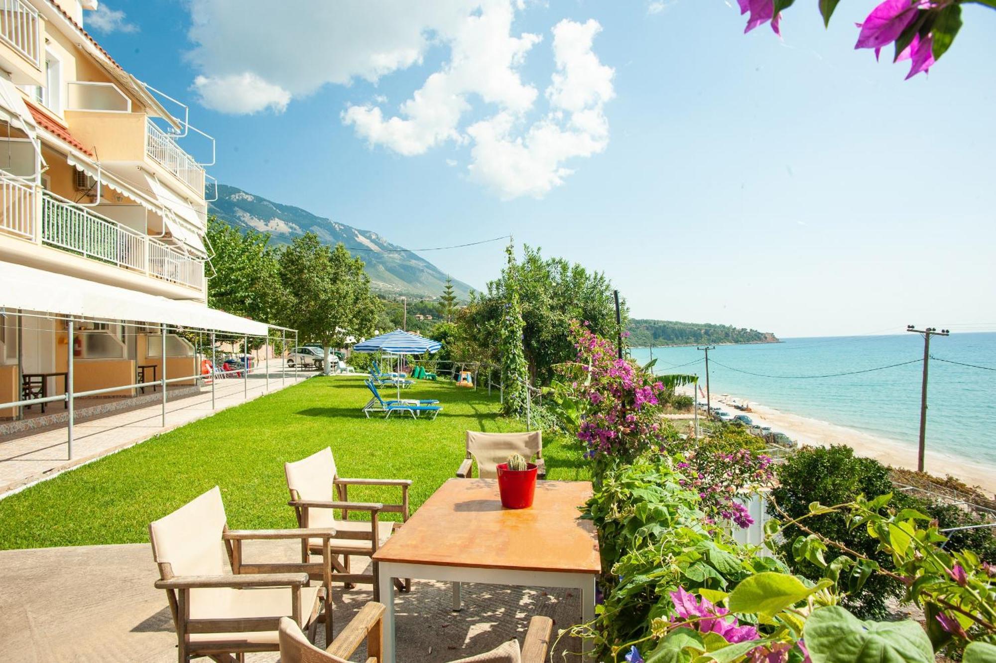 Rosa'S Beach Studios Lourdata  Zewnętrze zdjęcie