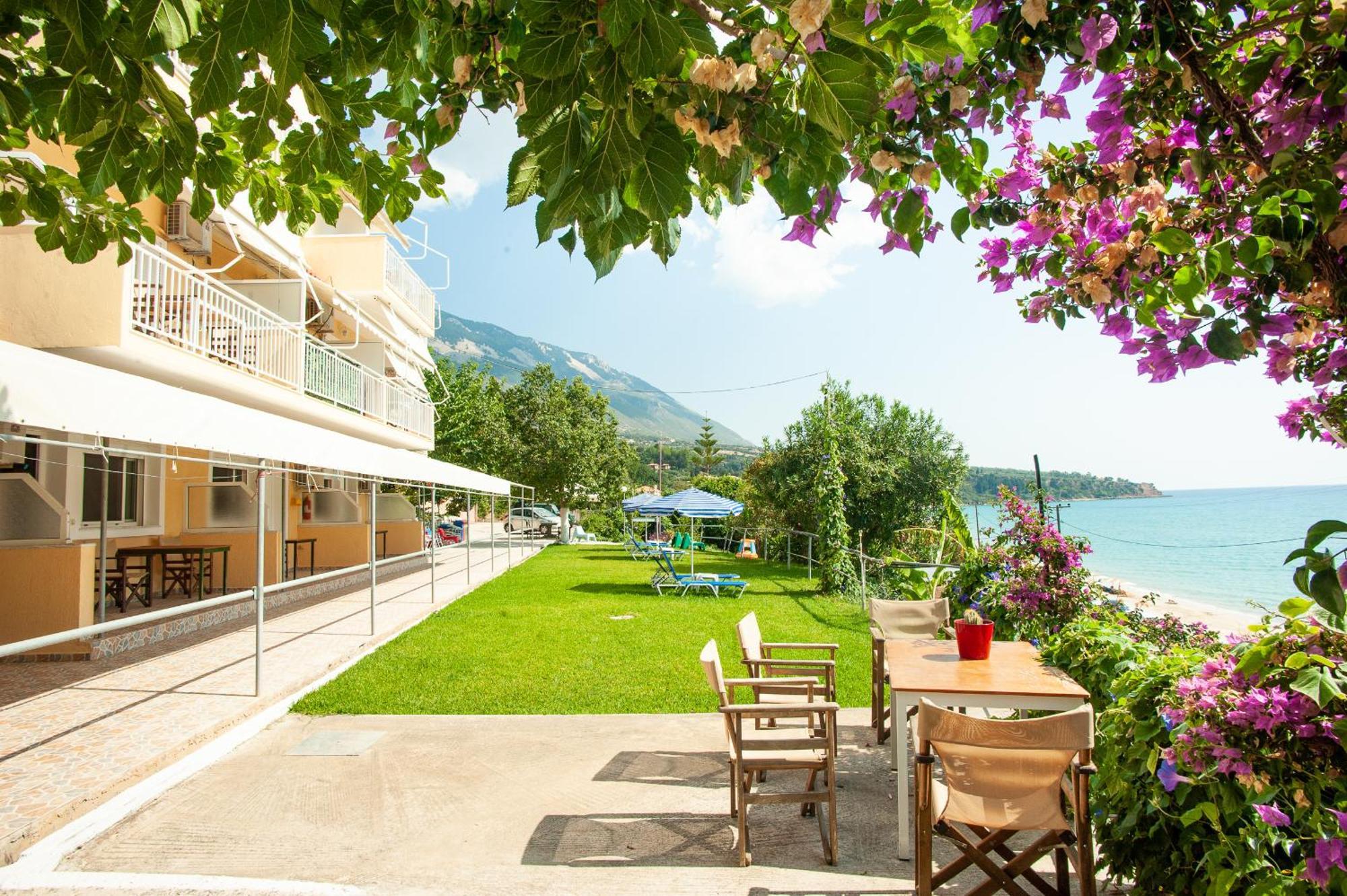 Rosa'S Beach Studios Lourdata  Zewnętrze zdjęcie