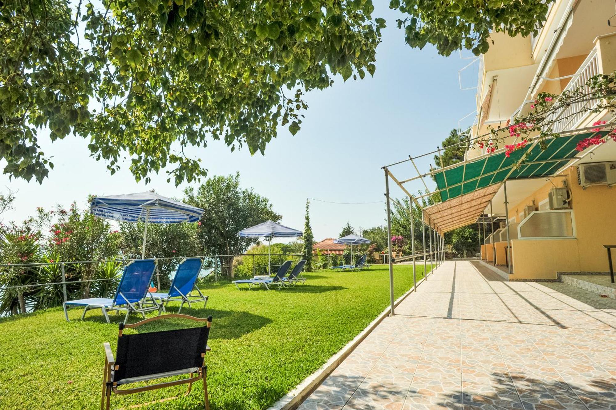Rosa'S Beach Studios Lourdata  Zewnętrze zdjęcie