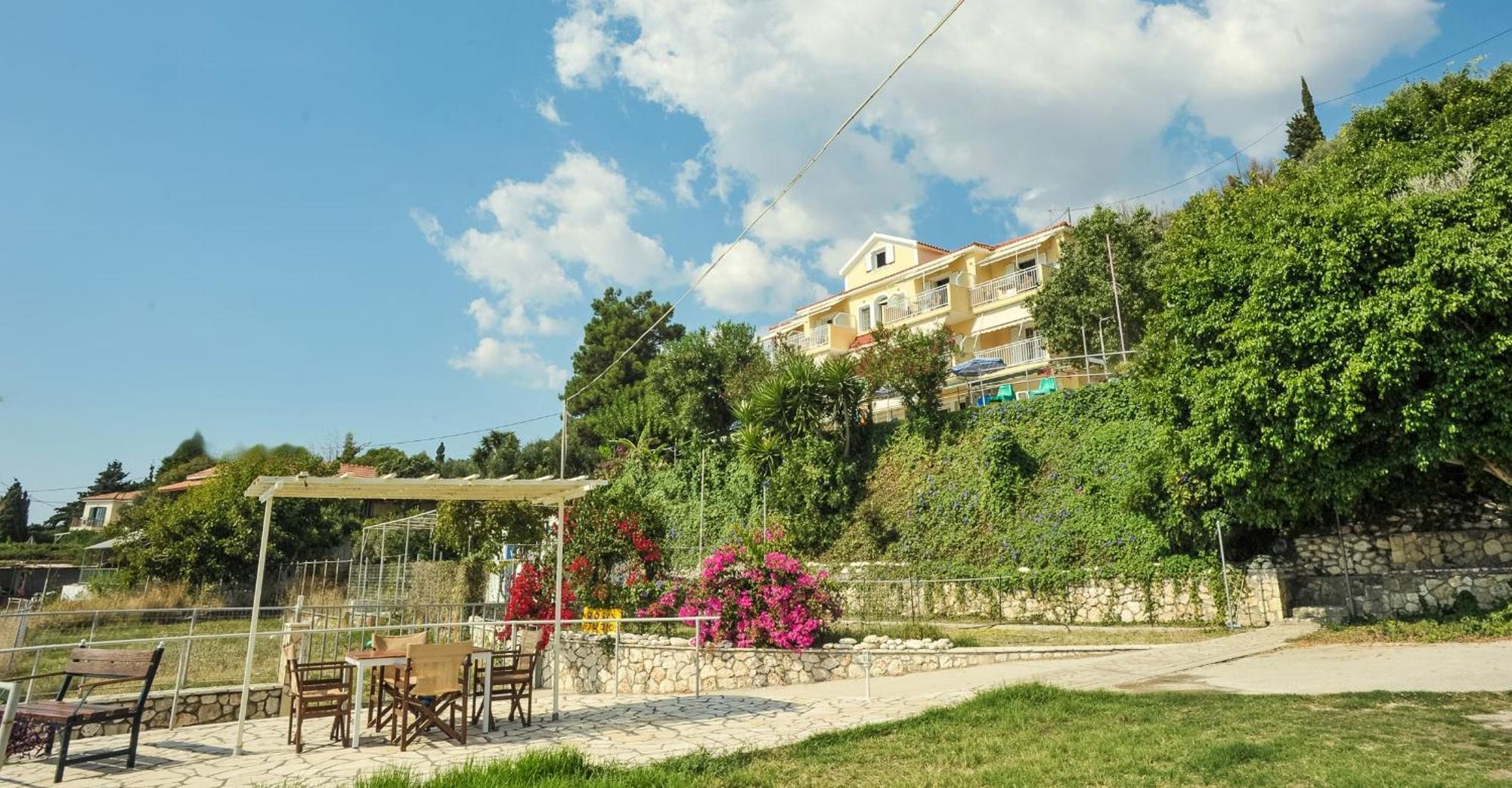 Rosa'S Beach Studios Lourdata  Zewnętrze zdjęcie