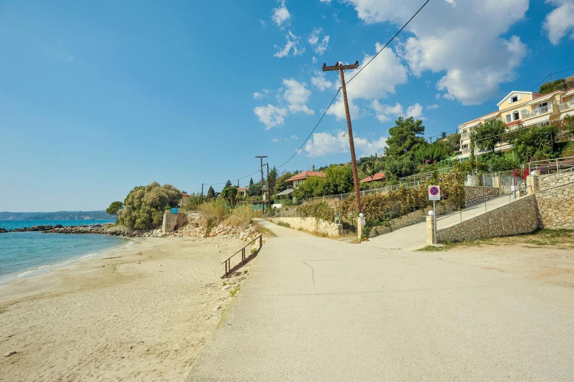 Rosa'S Beach Studios Lourdata  Zewnętrze zdjęcie